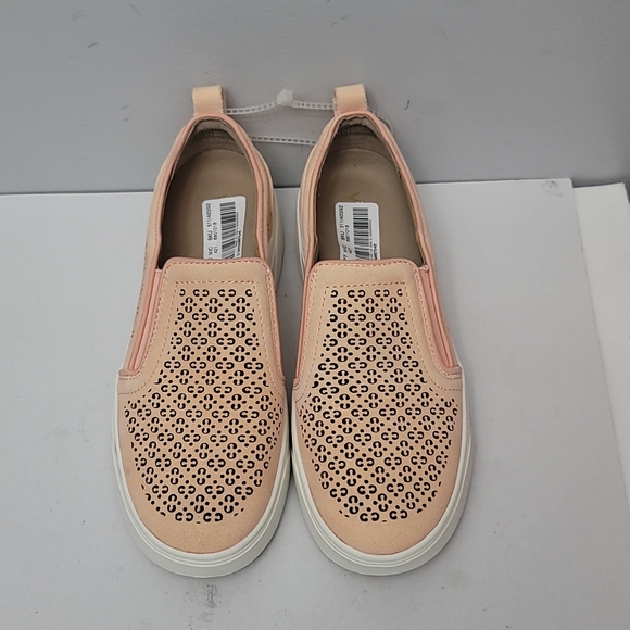 Vionic Women's Kimmie Perforated Slip On Sneaker - Picture 7 of 8